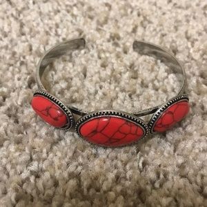 Metal bracelet